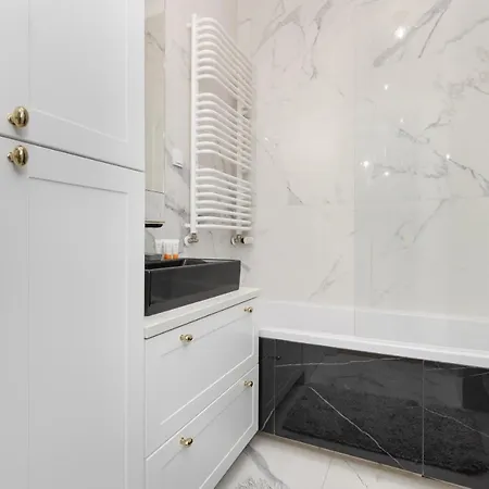 Wola Beautiful Pet-friendly By Renters